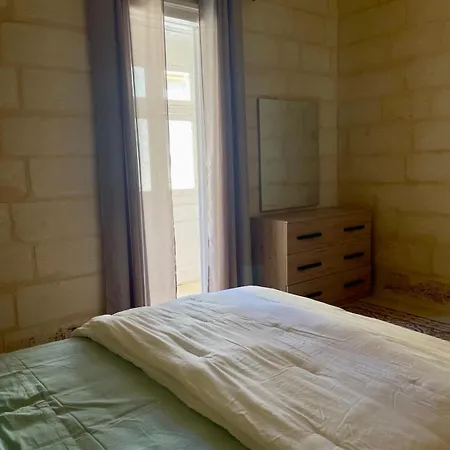 Nyaraló Charming House In Sliema- 5 Min To Promenade